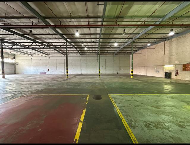 1,550M² WAREHOUSE TO LET IN EPPING INDUSTRIAL